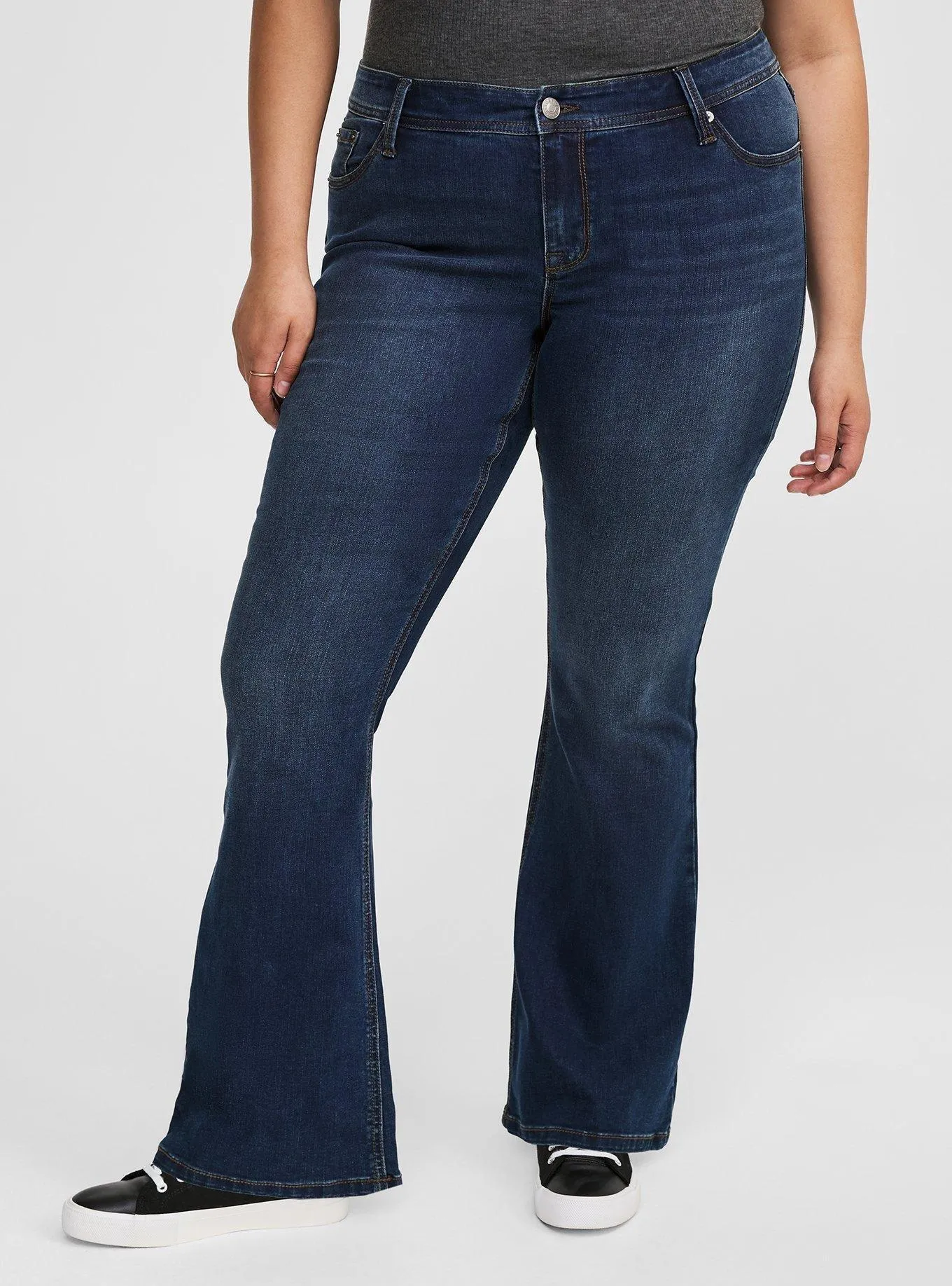 Luxe Slim Boot Super Stretch Mid-Rise Jean