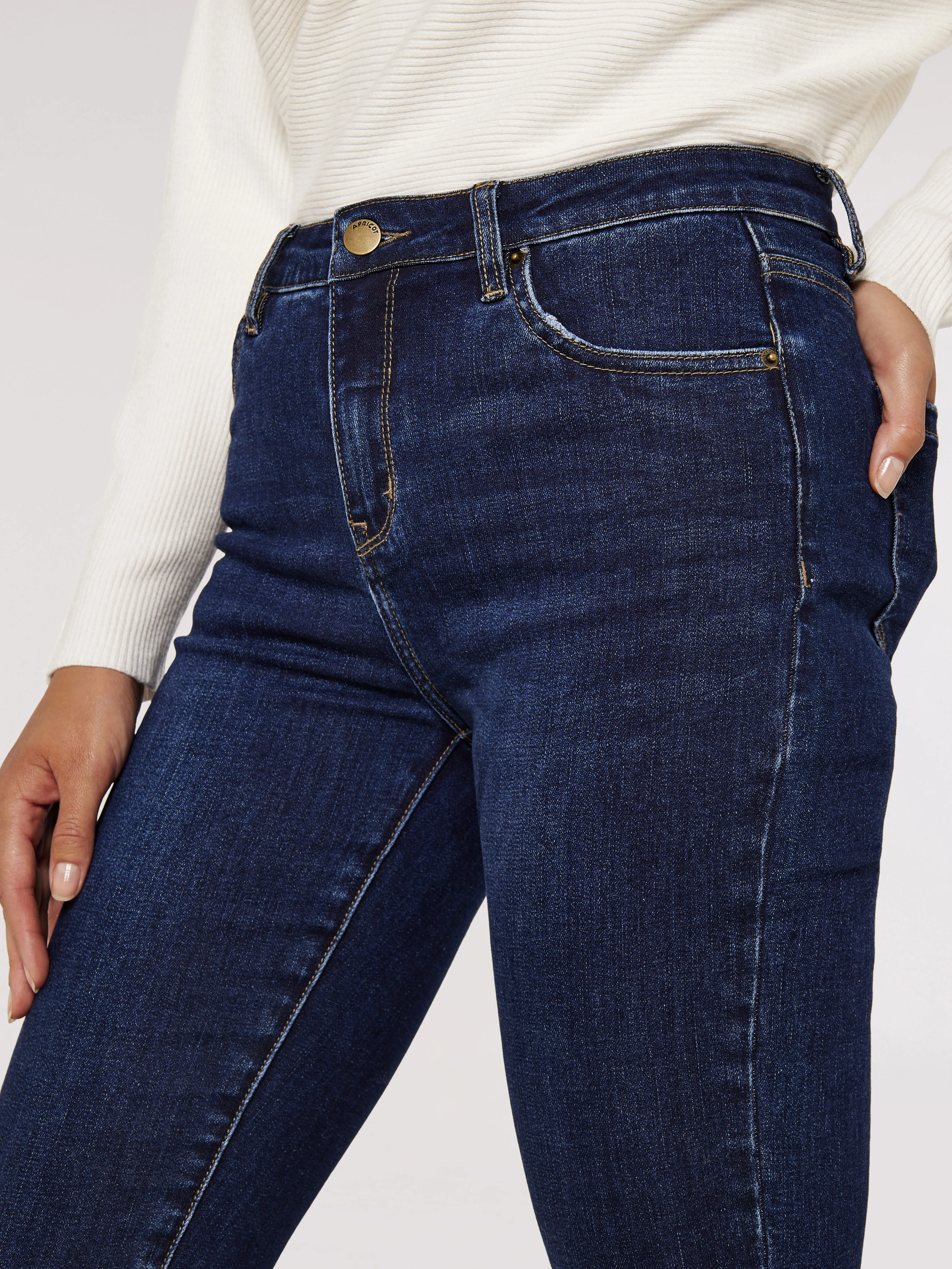 Mid-rise Skinny Jeans | Apricot Clothing