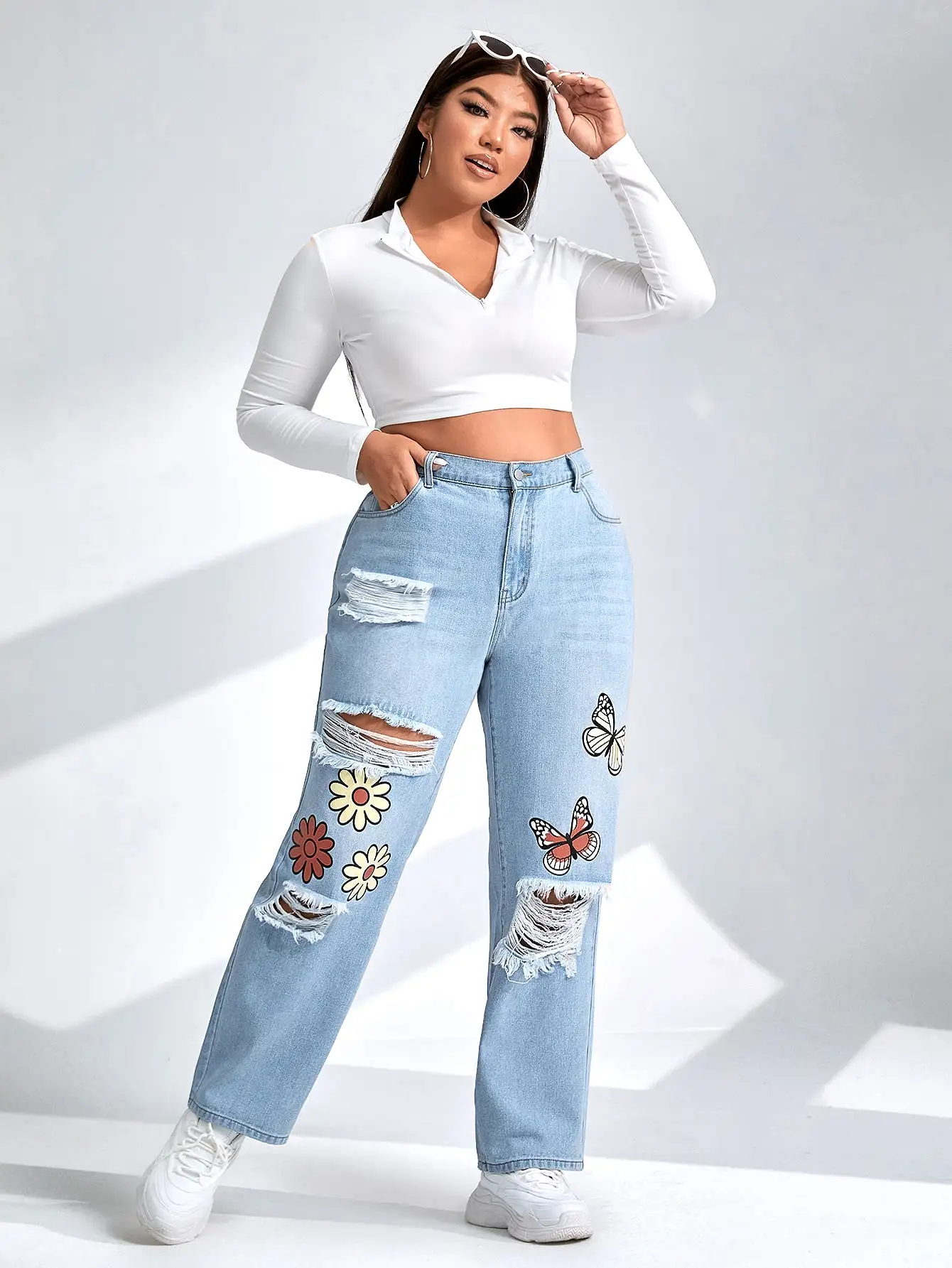 Plus Floral Butterfly Print High Waist Ripped Straight Leg Jeans